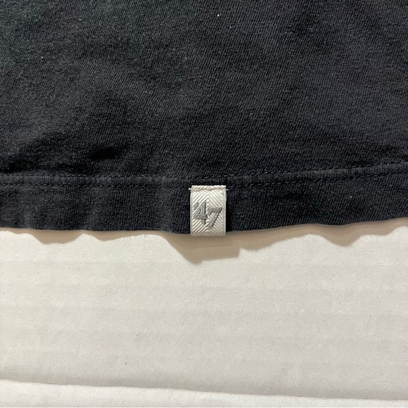 Pittsburgh Pirates T-Shirt L Black 2-Side Cotton Tee DISTRESSED Scrumm Bucs - Picture 4 of 4